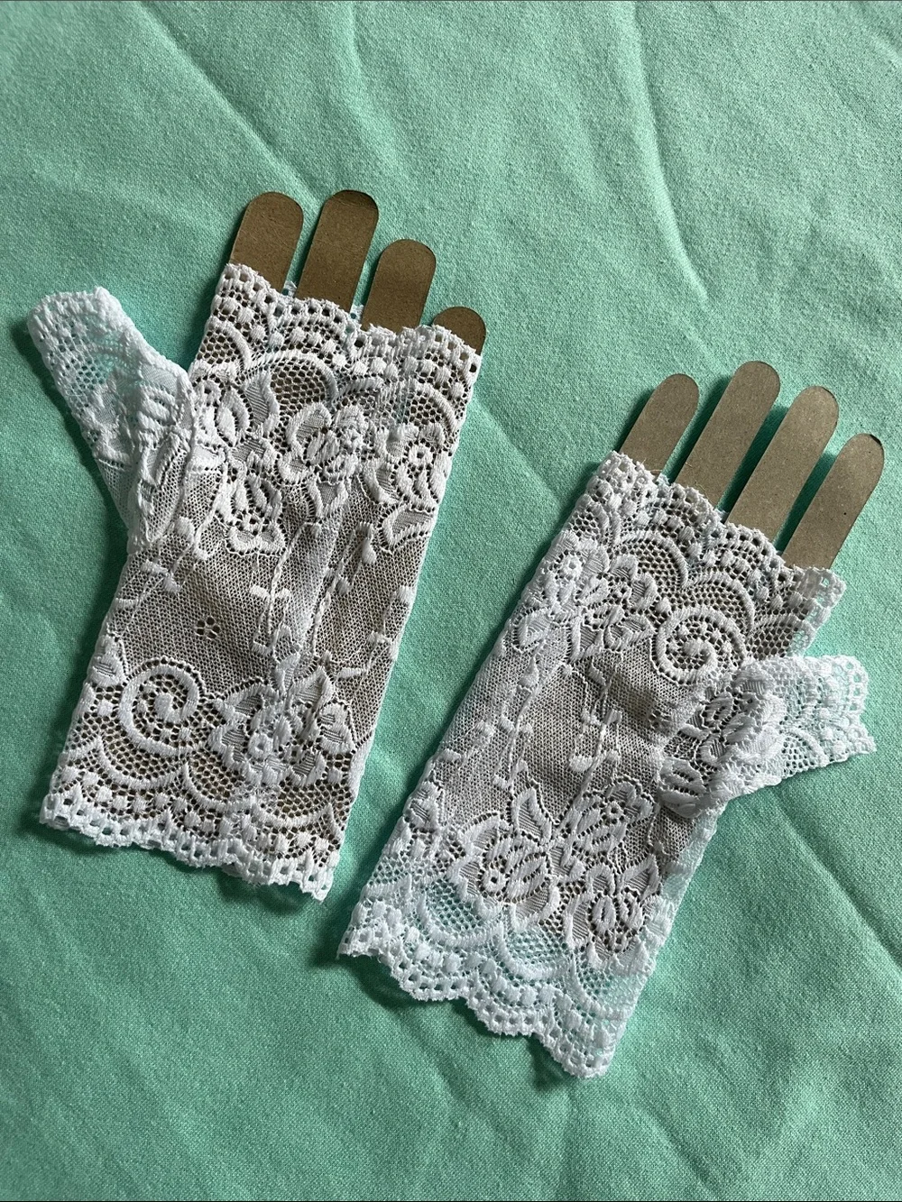 White Lace Fingerless Gloves - Women's Accessories